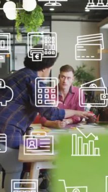 Muhtelif iş arkadaşları üzerinde hareket eden birden fazla simgenin animasyonu ofiste fikirleri paylaşıyor. Dijital bileşik, çoklu pozlama, rapor, iş, eğitim, takım çalışması ve tartışma kavramı.