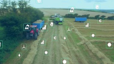 Drone kamera açma alanı, tahılları karavana boşaltıp verimi izleyen simgelerle birleştirdiğini gösteriyor. Tarım, hassasiyet, makine, sürdürülebilirlik, analitik, yenilik, ekosistem