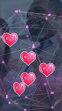 Çeşitli iş adamlarının el çırpması üzerine bağlantılar ve kalplerin animasyonu. İş, bağlantılar ve iletişim konsepti dijital olarak oluşturulmuş video.