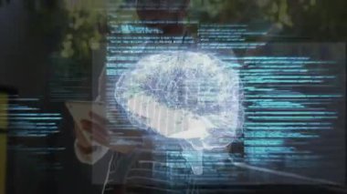 Teknoloji uzmanı tableti tıklatıyor, holografik beyni döndürüyor ve araştırma için kod yayınlıyor. Gelecekçi, yenilikçi, dijital, analitik, görselleştirme, parlak, zeki