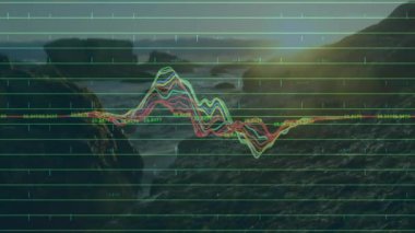 Kayalık kıyıya vuran güneş ışığı yeşil şebekeye giriyor, gökkuşağı dalga boyu titreşimi verileri gösteriyor. Fizik, veri görselleştirme, soyut, teknoloji, doğa, huzur, dijital