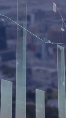 Manzara üzerinde veri işleme animasyonu. küresel bağlantılar, dijital arayüz ve teknoloji konsepti dijital olarak oluşturulmuş video.