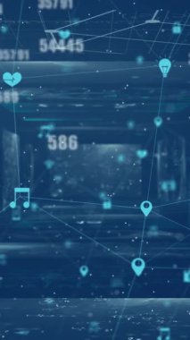 Simgeler ve sayılar ile bağlantı ağları dünyasının animasyonu. küresel bağlantılar, ağlar ve veri işleme konsepti dijital olarak oluşturulmuş video.