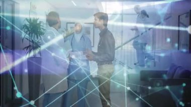 Danışman toplantıya katılıyor ve animasyon kaplamasını başlatıyor. Tıbbi ekip hasta dosyalarını inceliyor. Tıbbi, işbirliği, takım çalışması, yenilik, sağlık, profesyonel, teknoloji