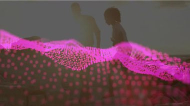 Adamın VR kulaklığı kaldırması ve kıyı teknisyenleri için giysi takması, pembe dalga grafikleri. Gelecekçi, yenilikçi, teknoloji, macera, dinginlik, açık hava, dinamik