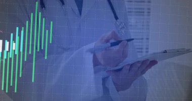 Animasyon sağlık tablosu veri eğilimlerini takip eden not panosu yazarken doktorun yanında beliriyor. Analizler, büyüme, sağlık, profesyonellik, görselleştirme, ilerleme, klinik