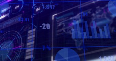 Gösterge paneli gösteriliyor ölçü, sayısal örtüler, ısı haritası, grafikler, kontrol odasında ızgara çizgileri. Teknoloji, veri, görselleştirme, yenilik, analitik, fütüristik, dijital