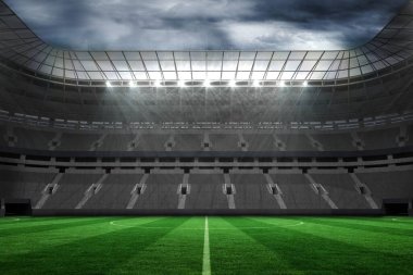 bulutların altında boş Stadyumu