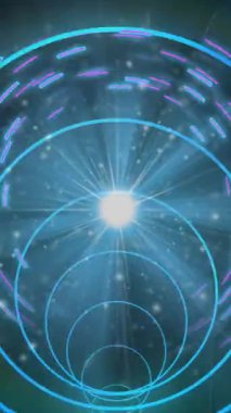 Fütüristik dijital efekt yaratmak, parlayan eşmerkezli daireler ve ışık demetleri animasyonu yaratmak. Soyut, neon, teknoloji, model