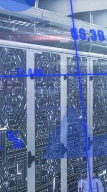 Bilgisayar sunucuları üzerinden veri işleme animasyonu. Küresel bağlantılar, dijital arayüz, hesaplama ve veri işleme kavramı dijital olarak oluşturulmuş video.