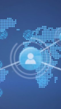 Dünya haritasında mavi arkaplan ile bağlantı ağının ve ışık noktasının animasyonu. Küresel ağ ve iş teknolojisi kavramı