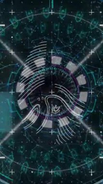 Mavi zemin üzerinde veri işleme ile mikroskop tarayıcısına karşı biyometrik parmak izi. Bilgisayar arayüzü teknolojisi ve siber güvenlik kavramı