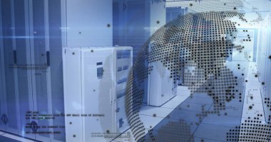 Veri merkezindeki yer döşemelerindeki sunucu dolaplarını parlatmak, kod ve küresel kaplama ile, uzayı kopyalamak. Teknoloji, siber güvenlik, bulut hesaplama, dijital altyapı, gelecekçi, ağ, yenilik
