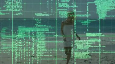 Yeşil kod olarak yürüyen bir kadın titreşiyor, yoğunlaşıyor, dönüyor ve teknolojiyi gösteriyor. Gelecek, dinginlik, hareket, dijital, rahatlama, doğal, minimalizm