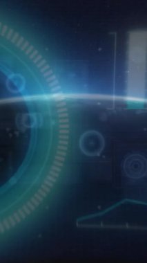 Veri işleme animasyonunun siyah arka planda dünya üzerinde gerçekleşmesi. Küresel teknoloji, bilgisayar, çevrimiçi güvenlik ve dijital arayüz kavramı dijital olarak oluşturulmuş video.