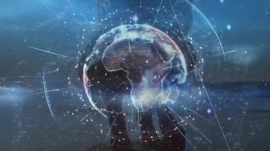 Sudan önce dünyanın cisimleşmesi, Asya-Pasifik 'e doğru dönen veri ağını gösteriyor. Holograf, bağlantı, teknoloji, fütürizm, yenilik, dijital, dingin