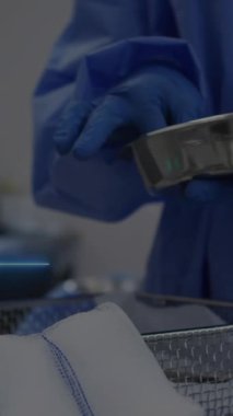 Tıbbi profesyonel araç gereçler, cerrahi ortamda kalp atış hızı animasyonu. Sağlık, ameliyat, doktor, ameliyat, kardiyovasküler izleme