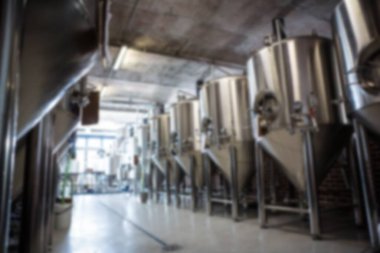 Fabrikada damıtma deposu ayarlandı.