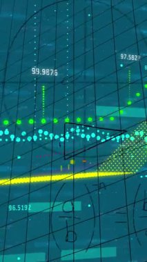 Matematiksel denklemlerin animasyonu ve finansal veri işleme. Küresel bilim, bağlantılar ve veri işleme kavramı dijital olarak oluşturulmuş video.