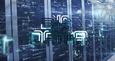 Raflar arasında birleşen veri parçacıklarının yoğunlaştırılması ve analitik için parlayan büyük veri metni oluşturulması. Sunucu, dijital, teknoloji, siber güvenlik, fütürist, sanal, bağlantı