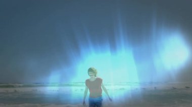 Teknik demo, dalgaların üzerinde süzülen mavimsi bir kapı gösteriyor. Sörf yapan bir kadın karaya çıkıp geliyor. Fantezi, ışınlanma, mistik, canlı, macera, kıyı, gerçeküstü