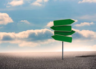 Mavi gökyüzüne karşı dijital olarak üretilen yeşil yol işaretleri