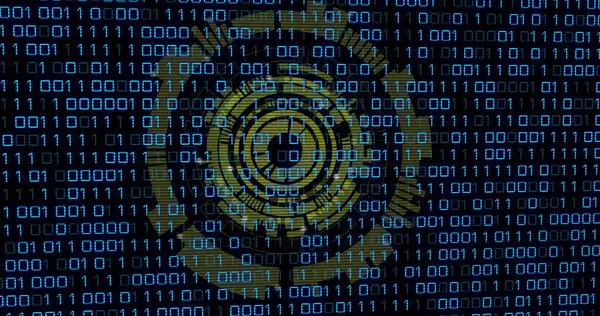 İkili kod ve geometrik arayüz elementleri ile veri ekranında dönen altın dairesel arayüz. Siber güvenlik, dijital, fütürist, teknoloji, engelleme zinciri, kriptografi, soyut