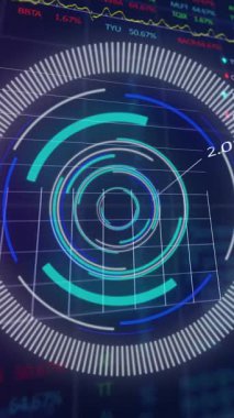 Grafikler üzerinden çemberlerin canlandırılması ve soyut arka plana karşı ticaret panoları. Dijital olarak üretilmiş, hologram, illüstrasyon, aydınlanma, rapor, iş dünyası, borsa ve ilerleme kavramı.