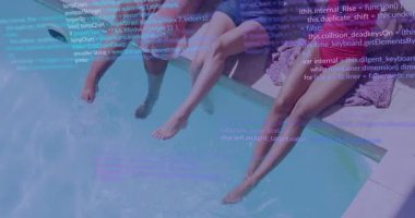 Kod, üç kadını suya daldırarak havuzda yüzdürmek ve teknoloji temasını vurgulamak. Boş zaman, arkadaşlık, yaz, rahatlama, açık hava, hayat dolu, yaşam tarzı