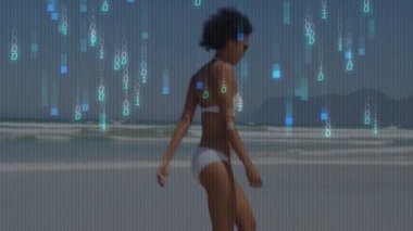 Güneşli kumsalda yürüyen bir kadın küçük şişe tarama ufkunu tutarken teknoloji yağmuru başlatıyor. Sahil, sahil, dijital, soyut, dinginlik, modernleşme, manzara