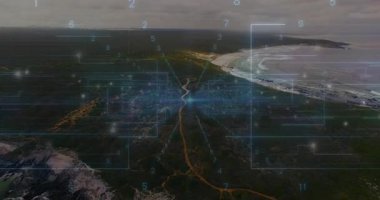 Havadan bakıldığında, kumlu körfezin parlayan düğümünün yolu haritalama verisi olarak görünüyor. Coğrafi, bağlantı, teknoloji, görselleştirme, haritalama, izleme, dijital