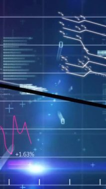 Şebeke üzerinde istatistik ve finansal veri işleme animasyonları. Küresel finans, iş, bağlantılar, hesaplama ve veri işleme kavramı dijital olarak oluşturulmuş video.