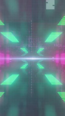 Yeşil ve pembe neon ışıkların animasyonu ve siyah arkaplanda veri işleme. Küresel iletişim, iş, veri ve dijital arayüz kavramı dijital olarak oluşturulmuş video.