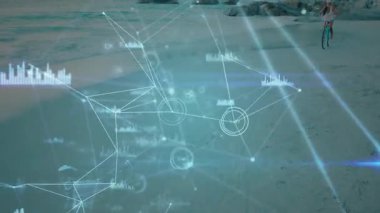 Sahil şeridinde görünen ağ örtüsü, su kenarında pedal çeviren kadın bisikletçi, hareketin grafikleri. Fütüristik, teknoloji, açık hava, hareketlilik, yenilik, manzara, veri görselleştirme