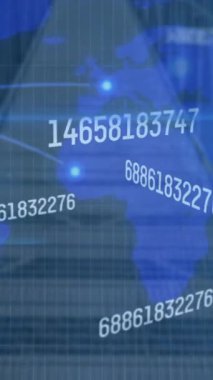 Sayılar ve veri işleme dünyanın her yerinde gerçekleşiyor. Küresel bağlantılar ve dijital arayüz konsepti dijital olarak oluşturulmuş video.