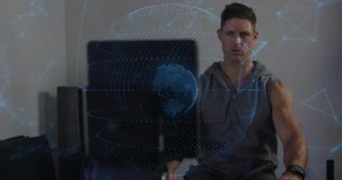 Kürek çekmeye hevesli olan kürek çekme, bacak itme, uyum verileriyle dönen dünyayı senkronize etme. Fitness, dayanıklılık, kararlılık, teknoloji, modern, sağlıklı, canlılık