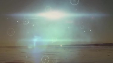 Görünüşte dijital alevler, yürüyen kum üzerinde yürüyen eşarp, teknoloji reklamındaki çizgilerle sıçrıyor. Soyut, zarafet, hareket, dinginlik, performans, ilham, refah