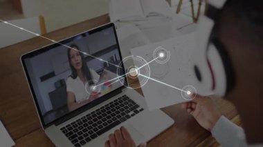 Sunucu jest çizelgesi ve kullanıcı hizalama diyagramı teknoloji oturumunda animasyon ağı oluşturuyor. İşbirliği, iletişim, teknoloji, bağlantı, dijital, profesyonel, çalışma alanı