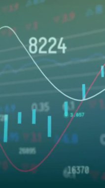 Yeşil arkaplan üzerinde şema ve veri işleme animasyonları. Küresel iş ve dijital arayüz kavramı dijital olarak oluşturulmuş video.