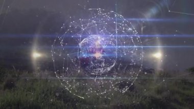 Gün batımında titreşen ve çözünen ağlı küre, teknoloji sahnesinde omuz çantalı bir kadını açığa çıkarıyor. Geometrik, fütürist, ambient, bağlantı, yenilik, minimalizm, dijital