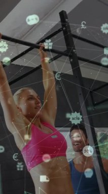 Beden eğitiminde egzersiz yapan insanlarla ilgili bağlantılar ve veri işleme animasyonu ağı. Teknoloji, fitness, yapay zeka, bağlantı, egzersiz, sağlık