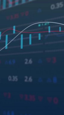 Borsa animasyonu ve mavi arkaplan üzerinde diyagram. Küresel iş ve dijital arayüz kavramı dijital olarak oluşturulmuş video.