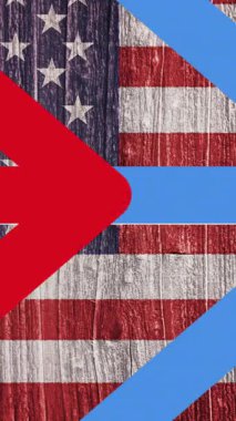 Amerikan bayrağı üzerinde hareket eden beyaz mavi ve kırmızı oklar. Vatanseverlik ve kutlama konsepti dijital olarak oluşturulmuş imaj.