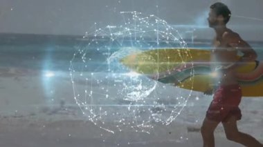 Sahilde koşan sörfçü elinde dönen sarı tahta teknolojisiyle ufukta geziniyor. Macera, teknoloji, bağlantı, keşif, fitness, kıyı, modern
