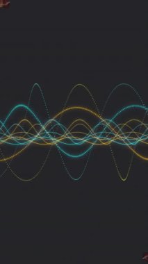 Koyu arkaplanda soyut kırmızı ve kahverengi şekiller üzerinde renkli dalga formları animasyonu. dijital, hareket, tasarım, grafikler, görsel, desen