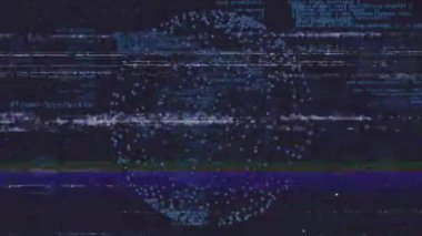 Ekran açılışı statik çizgiler başlatılıyor kod yoğunlaşırken dönen dünya arızası yaratıyor. Teknoloji, veri görselleştirme, dijital sanat, siber, soyut, fütürizm, hareket grafikleri