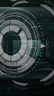 Yeşil zemin üzerinde matematiksel denklemler olan ekranlara karşı yuvarlak tarayıcı ve veri işleme. bilgisayar arayüzü ve matematiksel araştırma teknolojisi kavramı