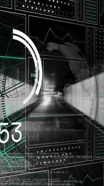 Bilgisayar sunucuları üzerinden veri işleme animasyonu. Küresel bulut hesaplama, dijital arayüz ve veri işleme kavramı dijital olarak oluşturulmuş video.