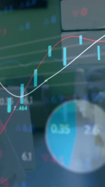 Mali veri tabloları ve iş yerinin animasyonları. Finans, veri analizi, istatistik, şirket, analitik