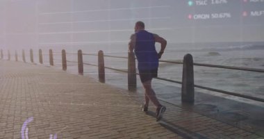 Güneş doğarken okyanus korkuluklarında koşan koşucu, ölçümleri güncelleyen animasyon fitness grafikleri üretiyor. Sporcu, görselleştirme, hareket, canlılık, fitness, modern, motivasyon
